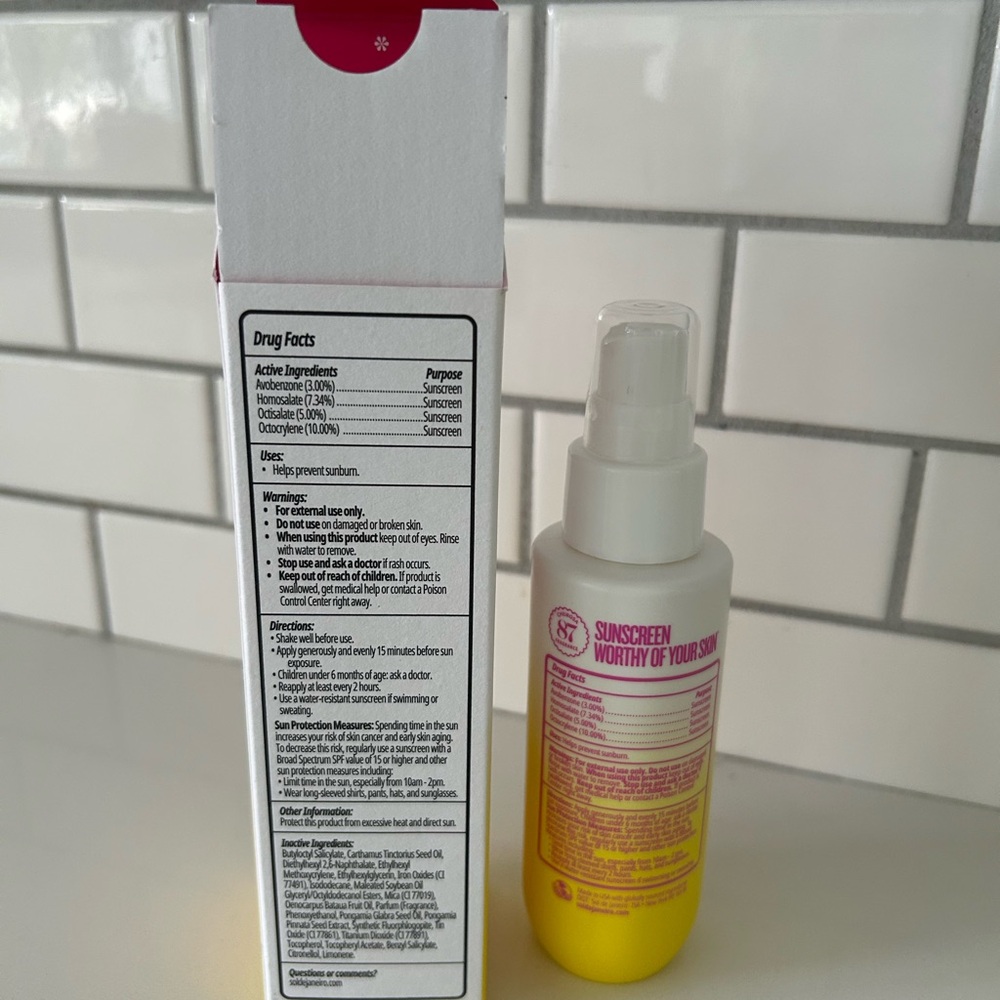 Sol De Janeiro SPF 50 body oil - Picture 2 of 2